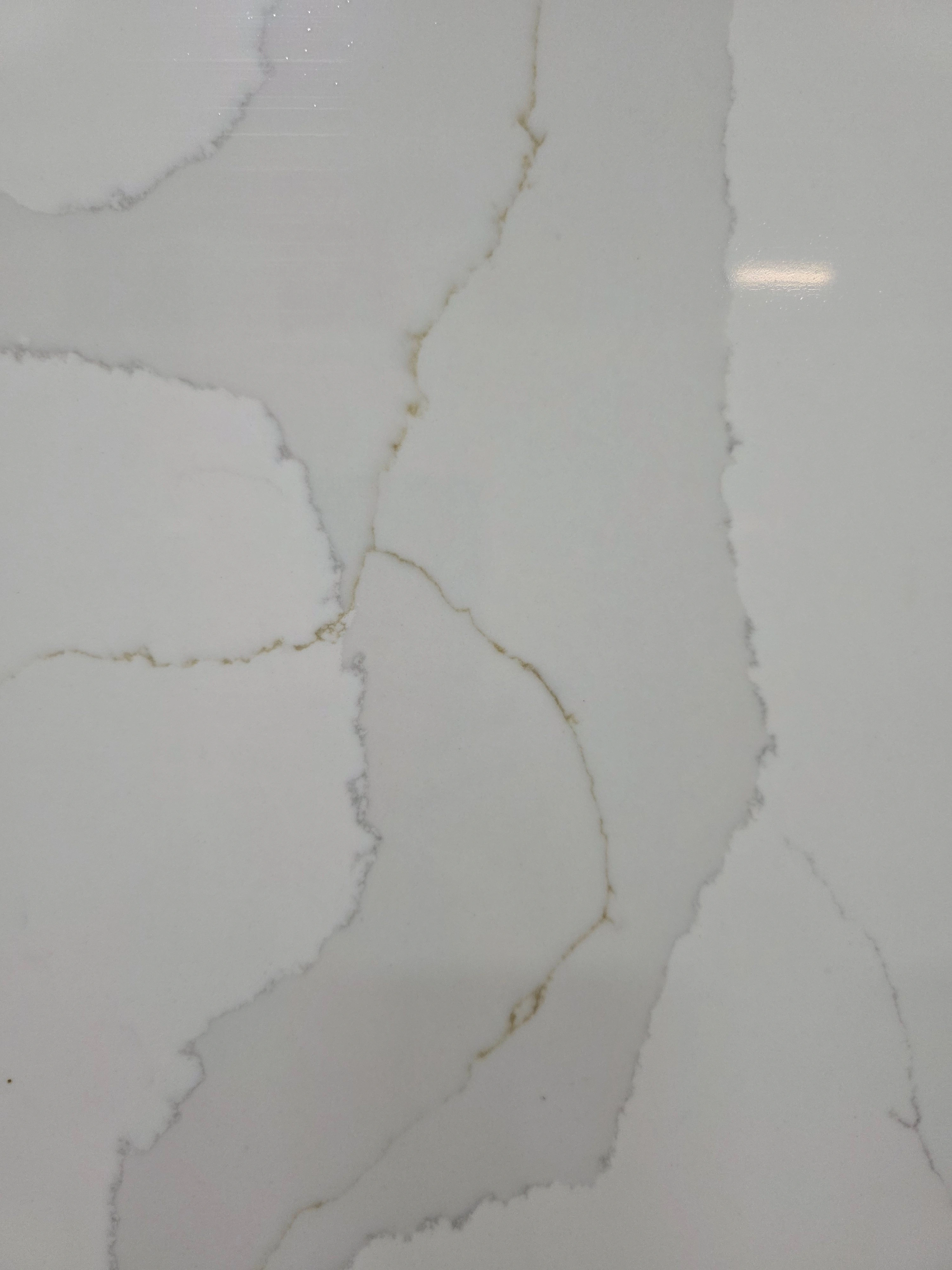 3cm Calacatta Antique Jumbo Quartz Eterno Design