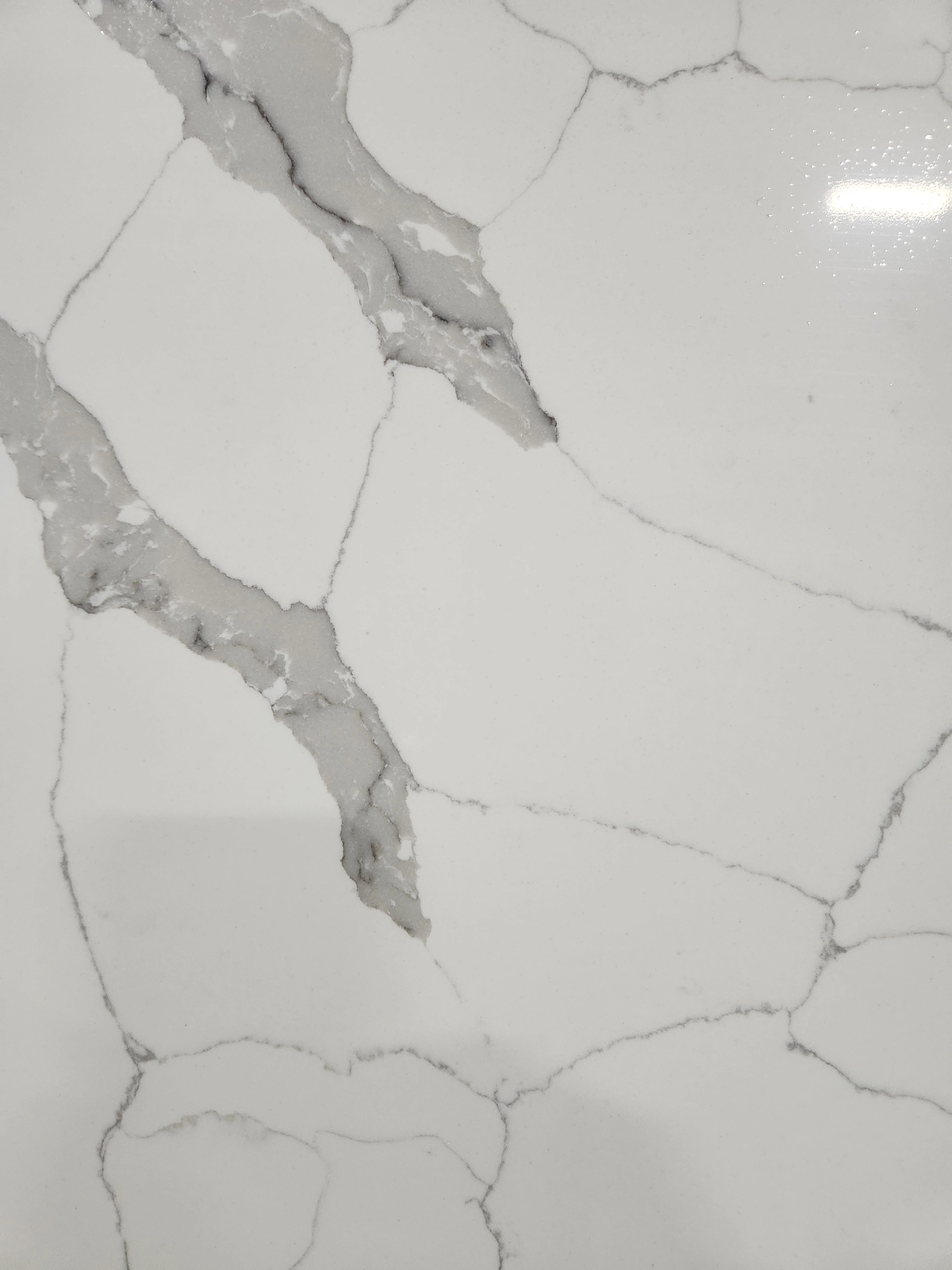 3cm Calacatta Royal Quartz Eterno Design