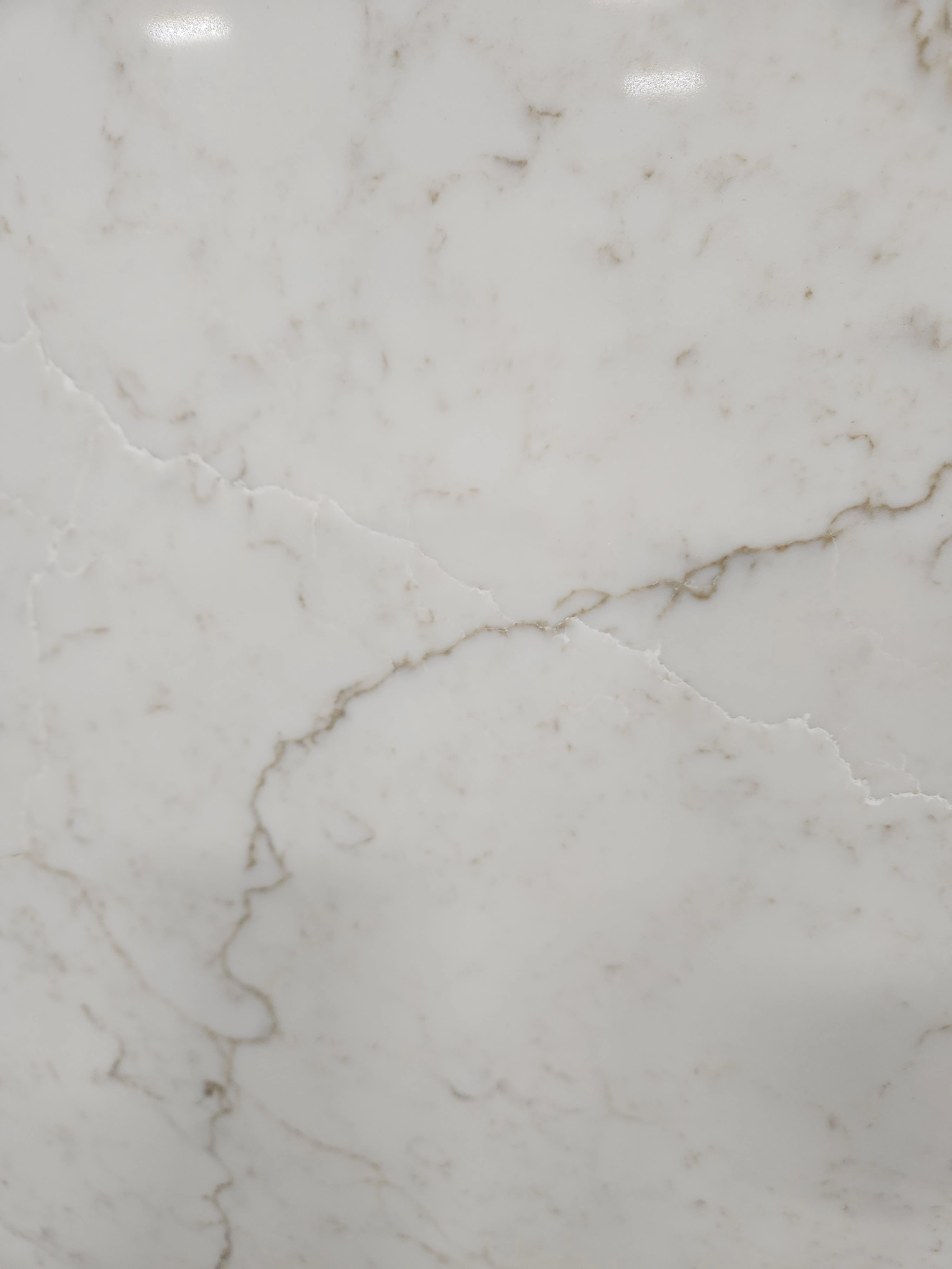 3cm Eureca Gold Quartz Eterno