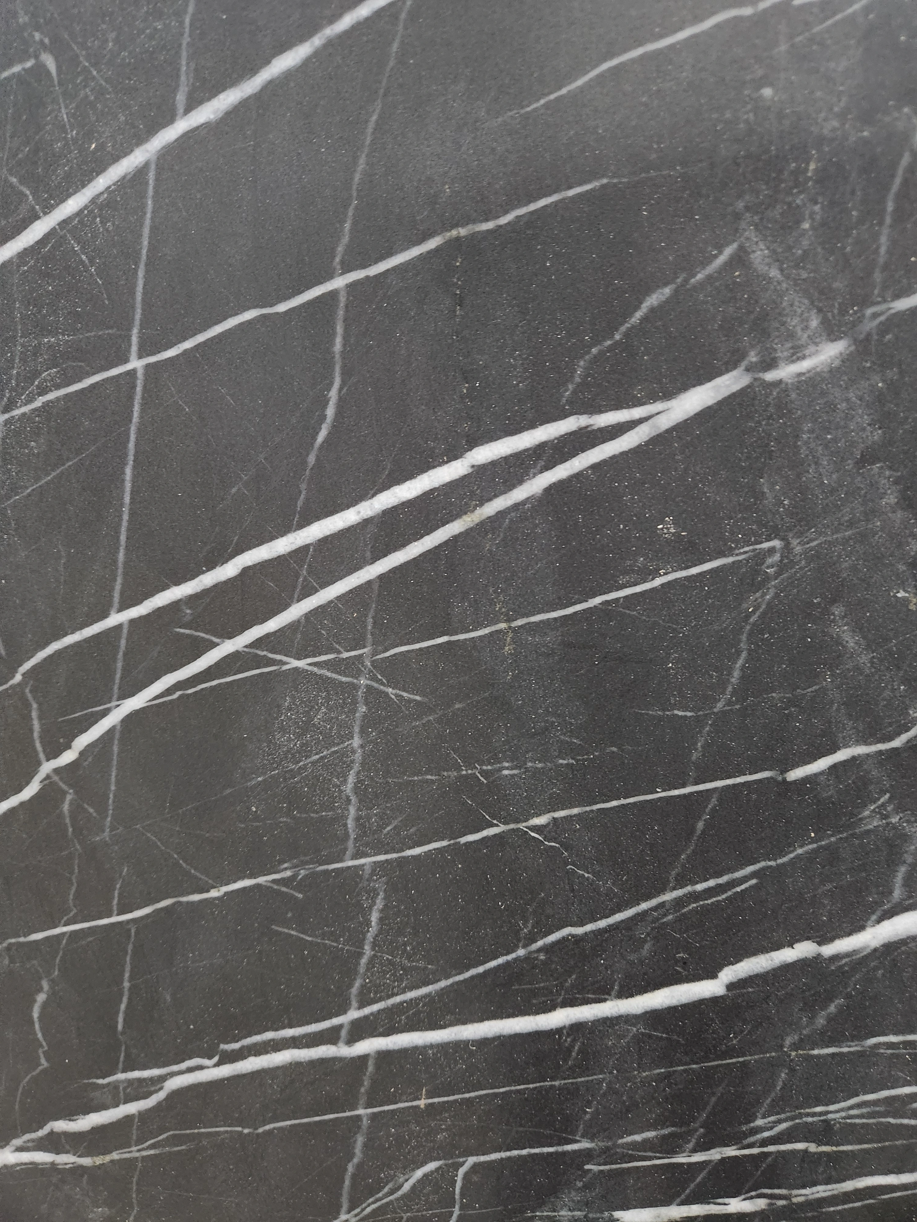 3cm Venom Quartzite Honed