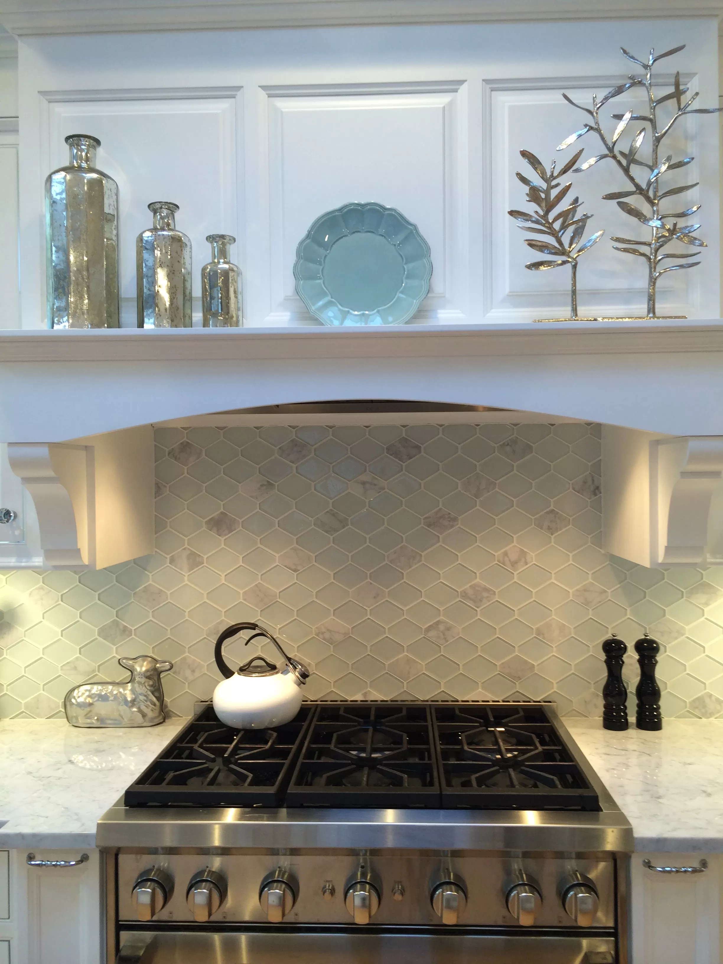 Where to buy Gosford Glass & Stone Mosaics tiles by Maniscalco