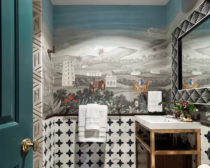 Essence by Young Huh Essence by Young Huh