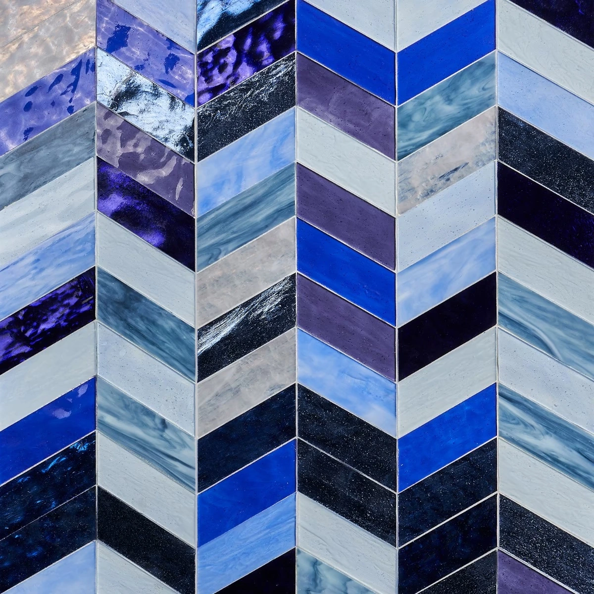 Elizabeth Sutton Envy Bayou Blue Polished Glass