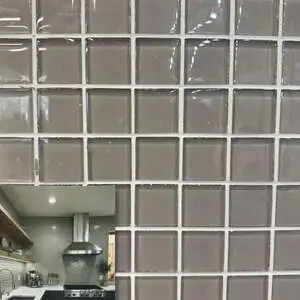 Glass taupe