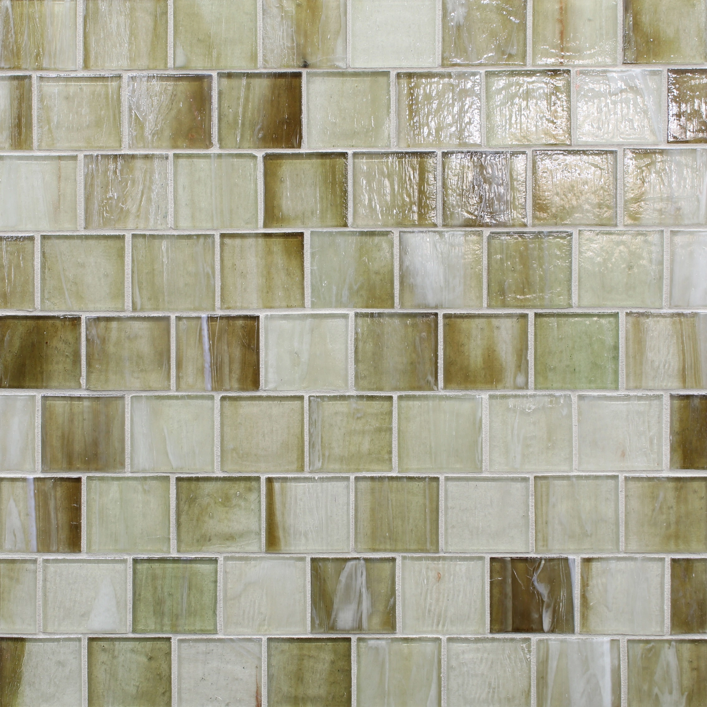 Shoreline 1-3/4 X 2 Mosaic Moss Pearl