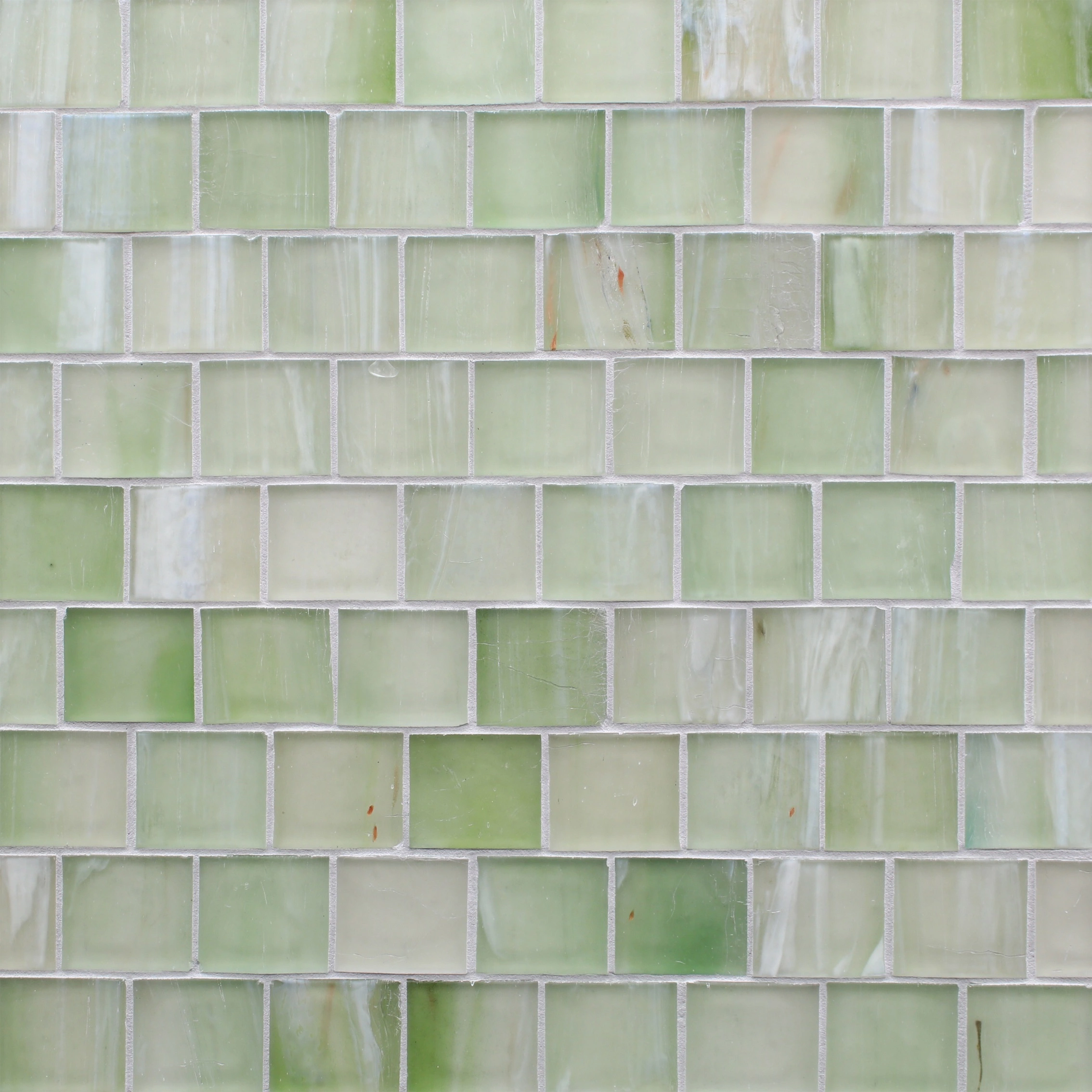 Shoreline 1-3/4 X 2 Mosaic Palm Silk