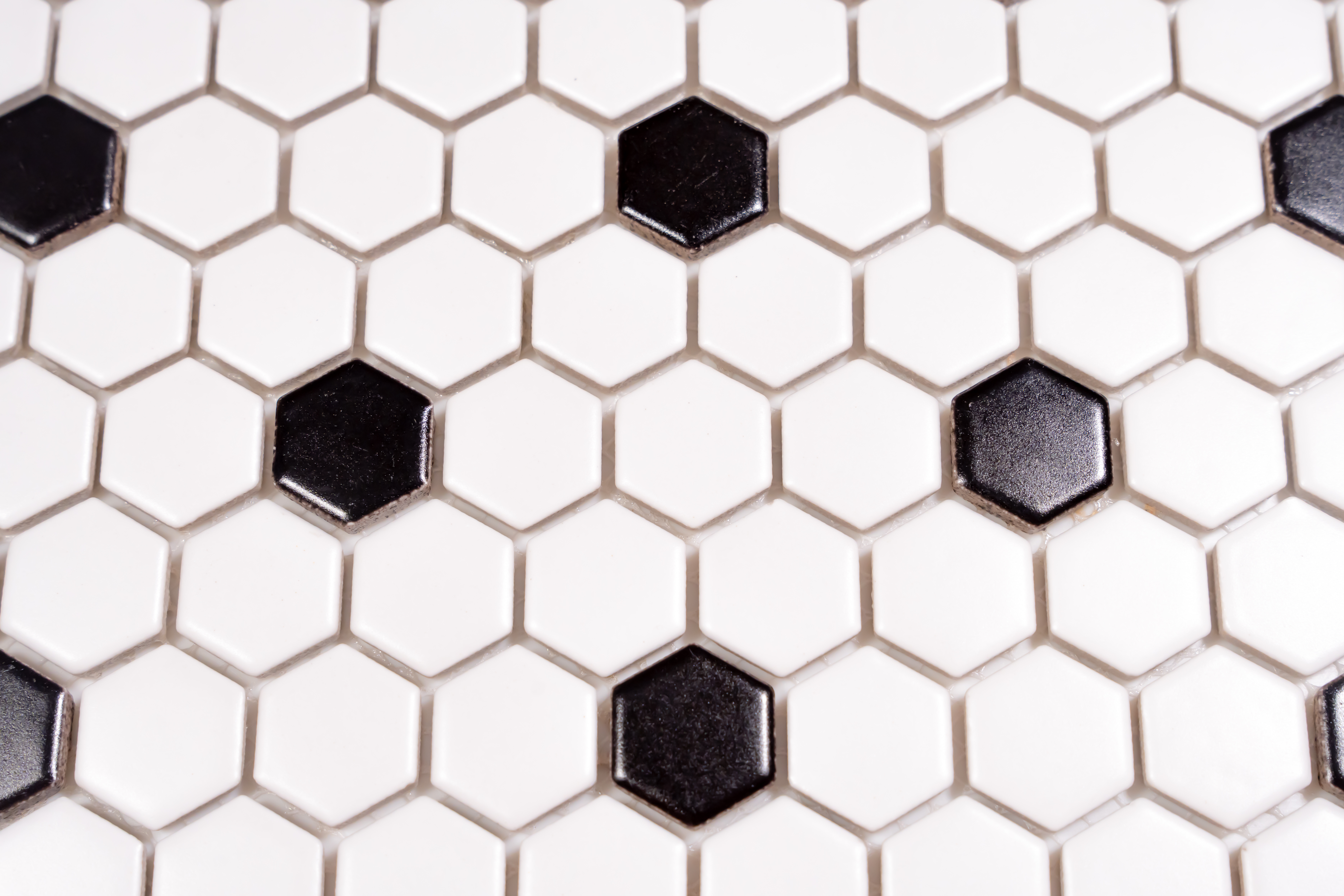 1X1 WHITE & BLACK HEXAGON MATTE PORCELAIN MOSAIC