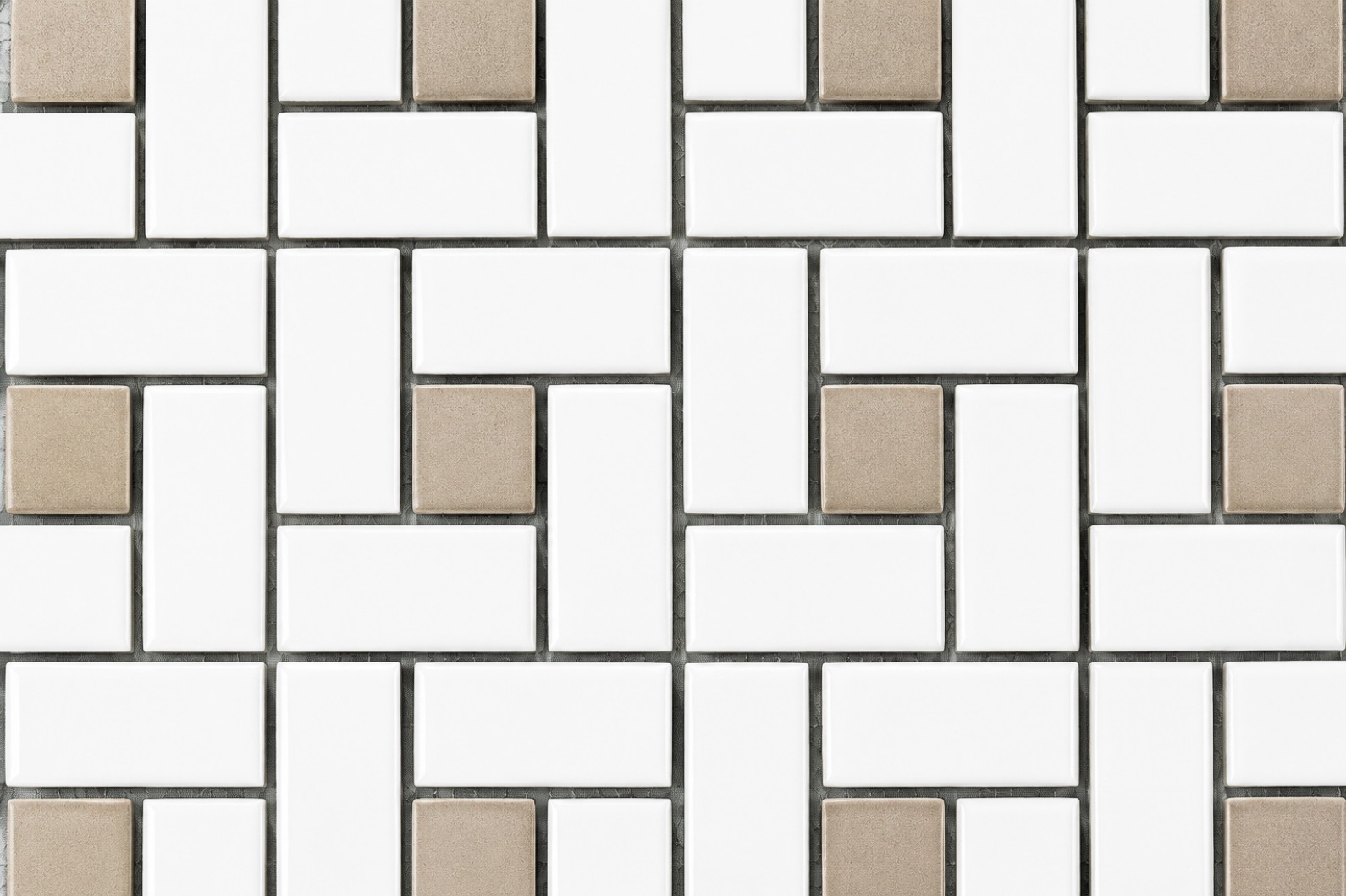 PINWHEEL WHITE AND GREY