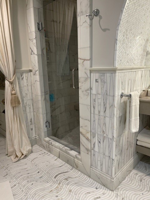 Athena Calacatta Gold Honed / Polished Mosaic