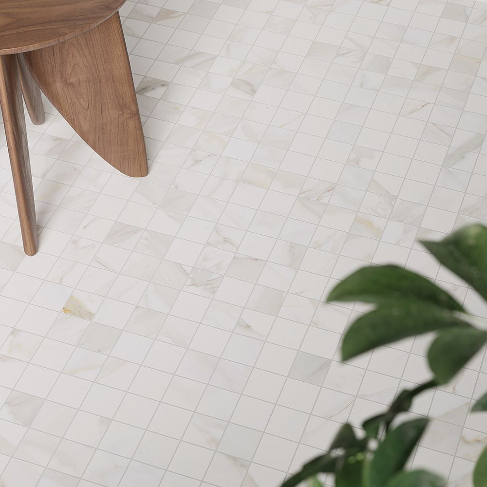 Venere Calacatta Gold Satin Mosaic